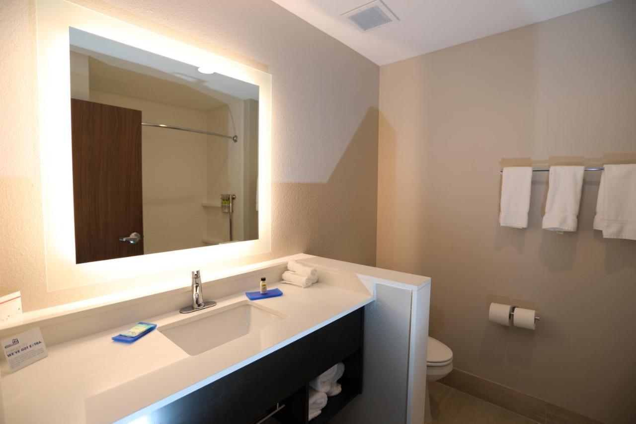 Holiday Inn Express & Suites - Forney By Ihg Ngoại thất bức ảnh